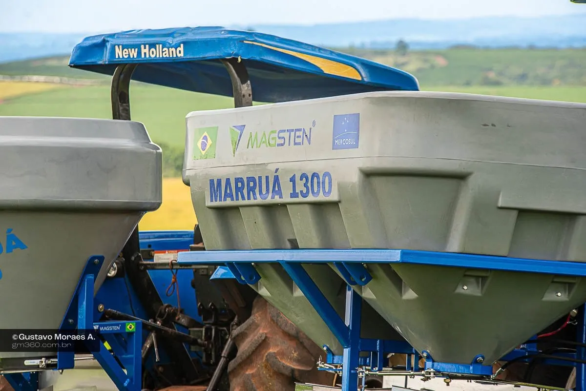 Detalhe da Marruá 1300 com o logotipo da Magsten
