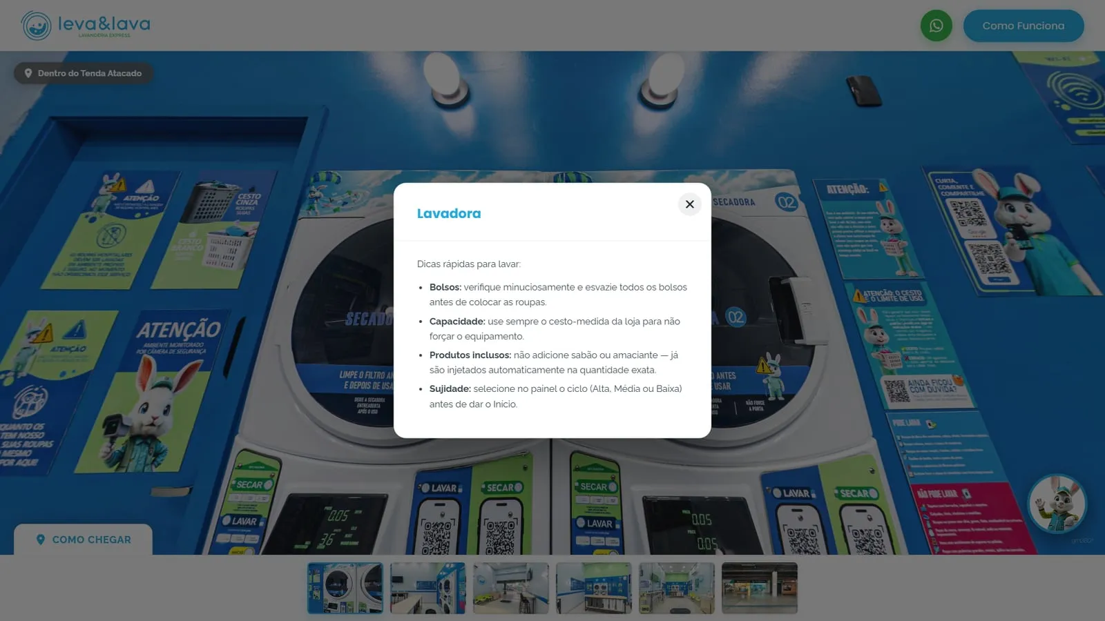 Janela Lavadora aberta sobre as máquinas, com as dicas rápidas para lavar: bolsos, capacidade, produtos inclusos e nível de sujidade