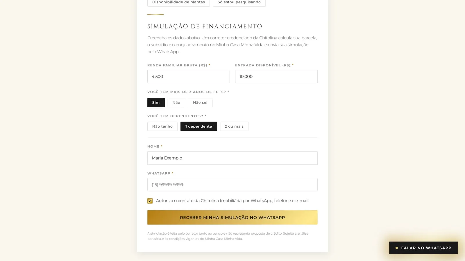Formulário Simulação de financiamento da landing com renda familiar bruta, entrada disponível, FGTS, dependentes, nome e WhatsApp, e o botão Receber minha simulação no WhatsApp