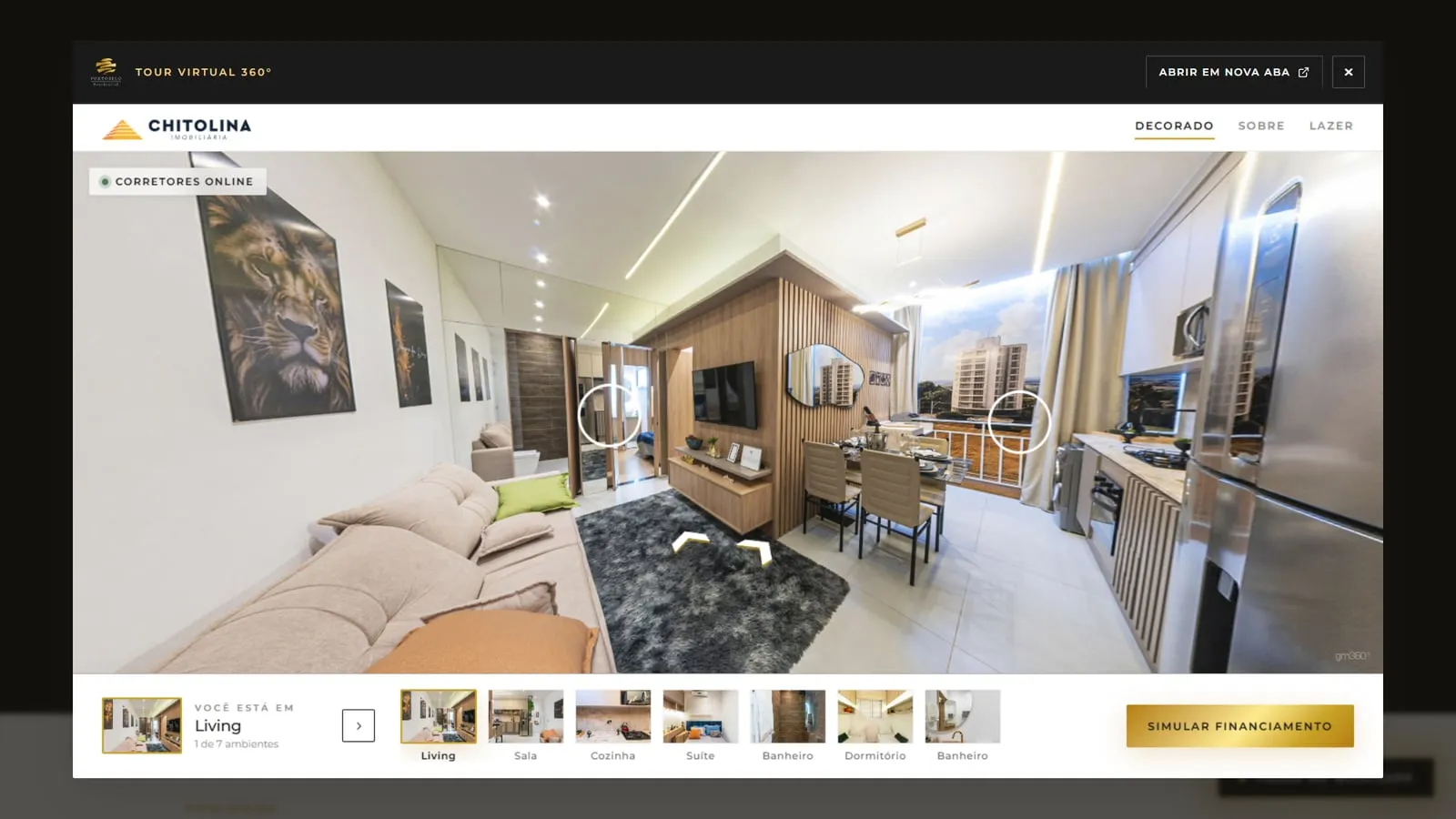 Tour 360° aberto em janela sobre a landing, com a barra Tour virtual 360°, o botão Abrir em nova aba e a interface completa do decorado com a galeria e o botão Simular financiamento