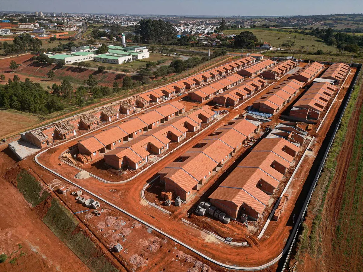 Vista aérea do início das obras do Quality Life Itapê